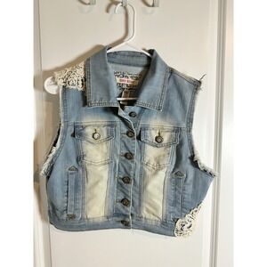 Hot Kiss Women's Denim Vest with Lace Trim, Sleeveless‎ Light Wash